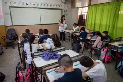 Chubut pone fecha a la evaluación censal de 3º año: los docentes que quieran corregir tienen plazo hasta el 9 de octubre