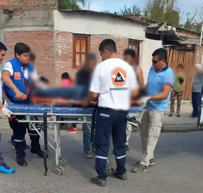 Una pareja herida en Monteros al chocar dos motocicletas