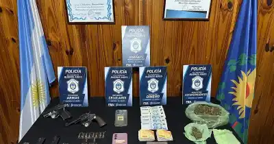 Buscaban una moto robada en La Plata y en la casa del sospechoso encontraron un arsenal