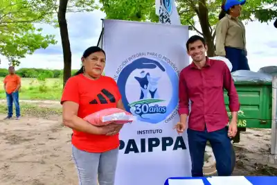 Con semillas y suelo preparado, la siembra de maíz arranca en Las Lomitas