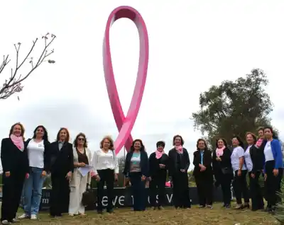 Octubre Rosa: la campaña "Prevenir es Vivir" llega con un servicio de ecografía que no existía en la Fundación Mujer