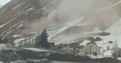 Un desprendimiento de rocas sorprendió en Puente del Inca: ¿qué zona quedó en la mira?