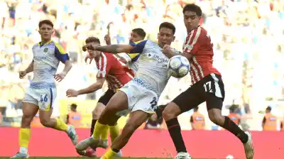La AFA se movió tras el escándalo en la Supercopa: dos jugadores suspendidos y una lupa sobre los vestuarios