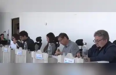 El Churro Móvil se queda en la esquina: el Concejo lo aprobó por apenas dos votos