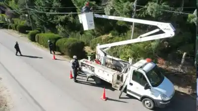 Bariloche: la CEB sumó 62.000 usuarios y ahora apunta a resolver la deuda que le reclama al Municipio