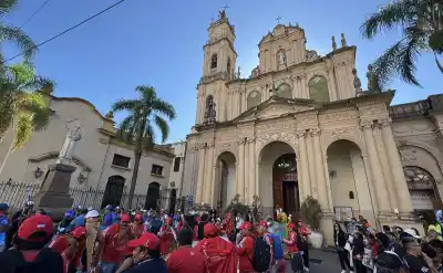 La Basílica San Francisco abre un mes de fe, peregrinaciones y una marcha por la paz