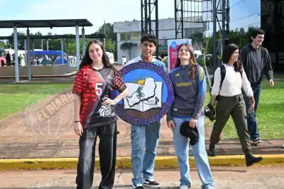Viajaron horas con carpas y banderas pintadas a mano: el Encuentro InterEFA que reúne a cientos de estudiantes de Misiones