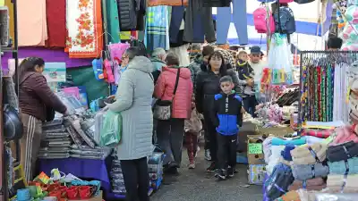 Centenario estrena la Feria Sin Fronteras: 30 puestos con precios de fábrica sobre la Ruta 7