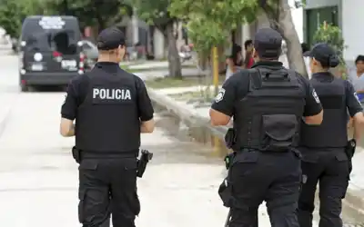 Manejaba en contramano por el centro y su explicación dejó a todos mudos