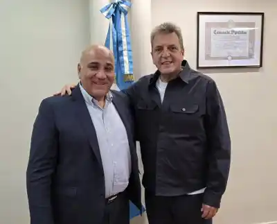 Manzur se mostró con Massa en Buenos Aires y desde el oficialismo tucumano le respondieron con una frase que cayó fuerte