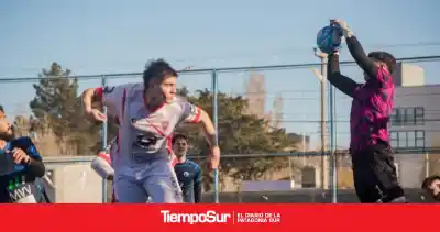 Escorpión no perdonó: goleó, durmió a Unión y se subió a la cima del Clausura
