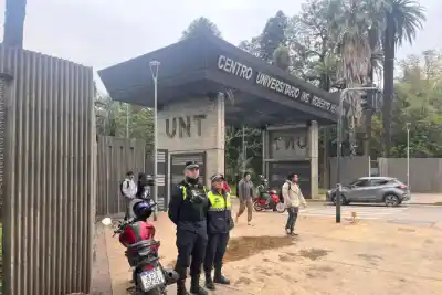 El correo que puso en alerta a la UNT: policías de civil, hermetismo y una fecha que no era casual