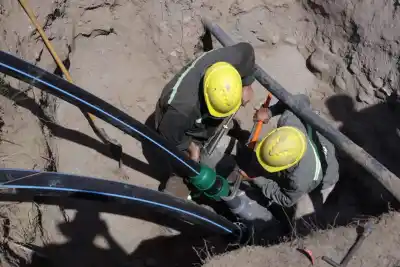 Una cañería de 400 mm rota en el sur de Catamarca: los barrios que se quedarán sin agua