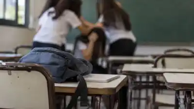 Una espuma de limpieza desató una golpiza salvaje en una escuela de Perico
