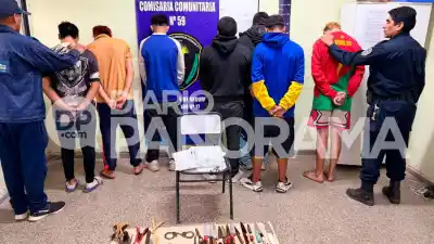 Diez allanamientos en barrios de la capital: las tumberas que aparecieron adentro de las casas