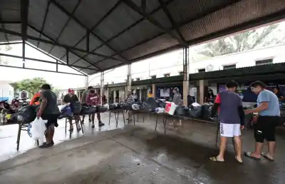 Tras el temporal, la mayoría de los evacuados regresan a sus casas mientras continúan las tareas de asistencia