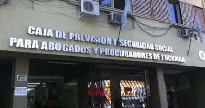 El ex juez Pisa votó donde no figuraba y la elección de la Caja de Abogados terminó en la Justicia