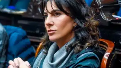 Natalia de la Sota desembarca en Villa María con un libro que reabre el legado de su padre