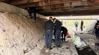 Se metieron en un hueco bajo el canal de la Esteco: lo que la Policía encontró adentro los dejó sin salida