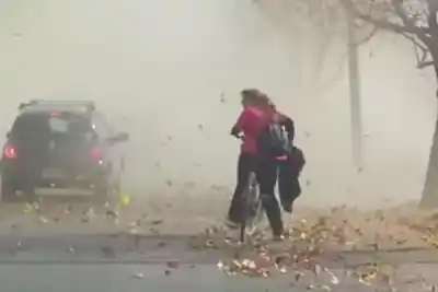 Viento Zonda: dos líneas quedan abiertas para los vecinos de la Ciudad