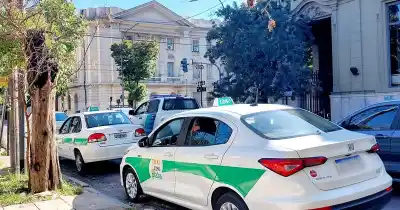 Los taxis de La Plata que ya no podrían circular: el pedido que llegó al Concejo