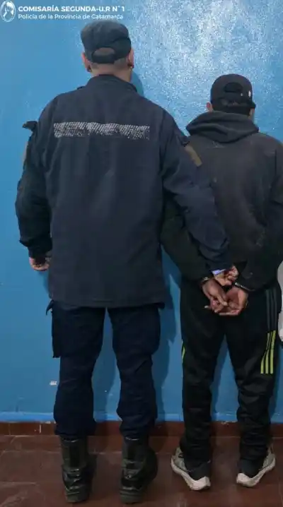 La Justicia le prohibió acercarse a su madre, pero igual fue a la casa: terminó aprehendido