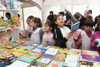 Santa Rosa se prepara para cuatro días a pura lectura: 61 libros, 30 expositores y una novedad inédita