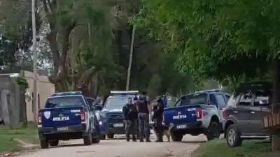 Atienden con las puertas cerradas en un dispensario de barrio Alberdi: el pedido desesperado de los vecinos