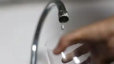 Eldorado: la rotura de un caño maestro deja sin agua a varios barrios y la reparación tiene hora límite