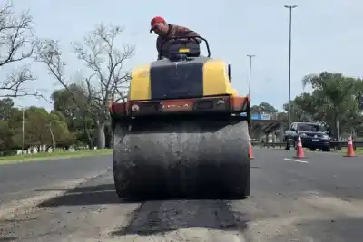 Paraná: las máquinas ya trabajan en dos accesos clave y hay desvíos