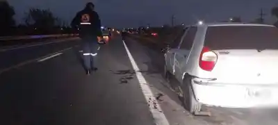 Sur de Monteros: Dos heridos al impactar una moto contra un auto