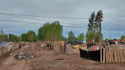 Le prestó un arma por 30 mil pesos y volvió a buscarla: terminó con un balazo en el pecho