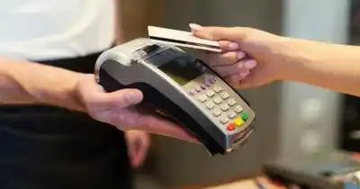 Un cambio bancario amenaza con hacer desaparecer los descuentos que todos usan en el supermercado
