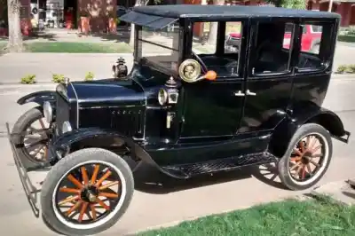 Más de 30 Ford T de todo el país se exhiben hoy en La Para