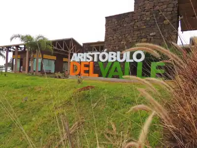 Aristóbulo del Valle sopla 65 velitas: el día que se eligió para la fiesta esconde una historia