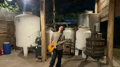 "Música y vino": el disco sanjuanino que convierte cada paso de la elaboración en un tema