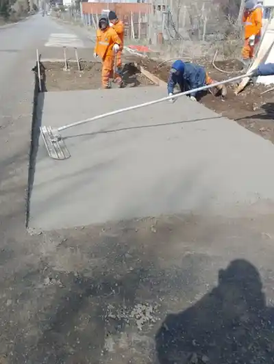 Los vecinos de la Virreyna pidieron frenar los autos: ya se ve lo que levantaron en la avenida