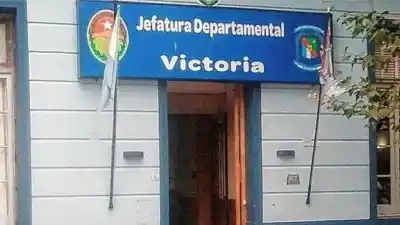 Cuatro juveniles de River de Paraná terminaron acorralados por adultos en Victoria