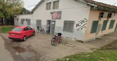 Entró a un centro de salud con un arma y una frase que dejó a todos helados: "No hagan lío"