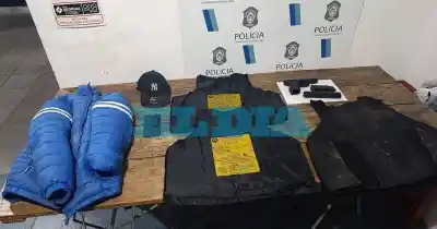 Dos asaltos en minutos en Berisso: lo que llevaba puesto el ladrón cuando lo atraparon