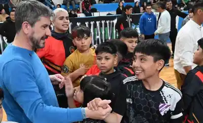Trelew se llena de pibes: arrancó el primer torneo provincial de futsal infantil