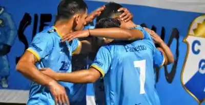 Central Argentino cerró la fase regular con una noche de goles en La Banda