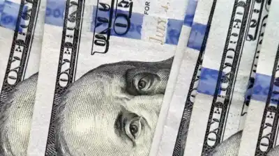 El dólar oficial retrocede y el mercado anticipa un trimestre de calma cambiaria