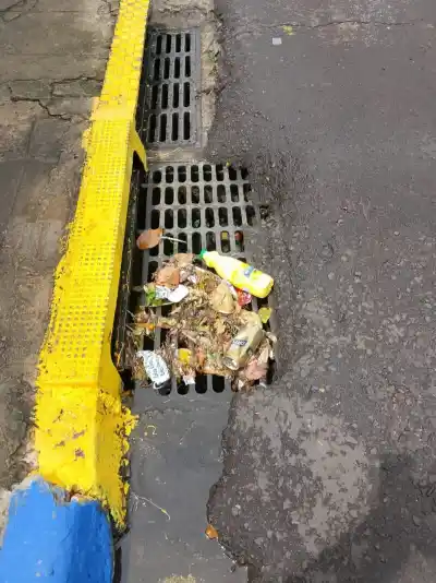 Temporal en Corrientes: piden no sacar la basura a la calle por lo que puede pasar con los desagües