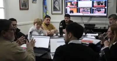 Verbes se sentó con ADOSAC y pusieron la lupa en los jardines de infantes