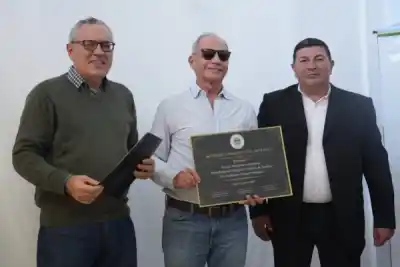 El STJ llevó su programa de infancias a Isla Apipé y los isleños le dieron un gesto inesperado