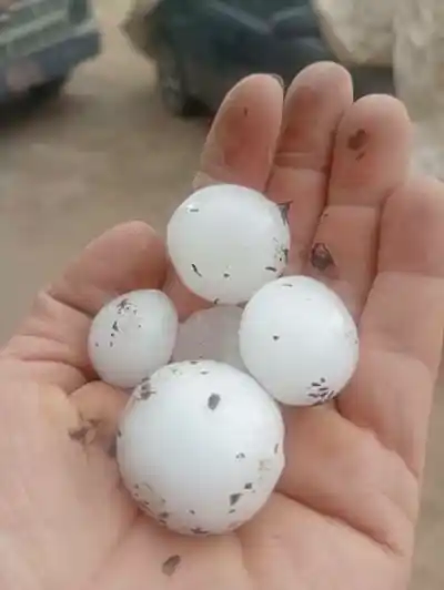 Villa Ángela: el granizo sorprendió a los vecinos y las calles quedaron bajo el agua