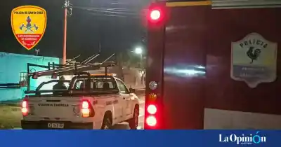 Las chispas que encendieron la alarma en un poste de Piedra Buena: lo que encontraron los Bomberos