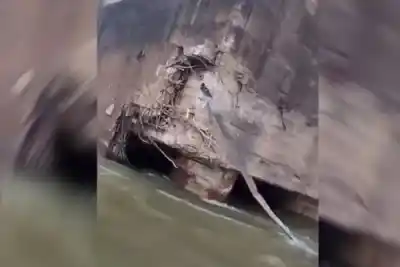 Un remolcador impactó contra el puente Chaco-Corrientes: qué encontró Prefectura en la estructura