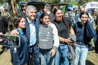 Llaryora les pidió a los cordobeses defender un modelo y apuntó directo a la Rosada